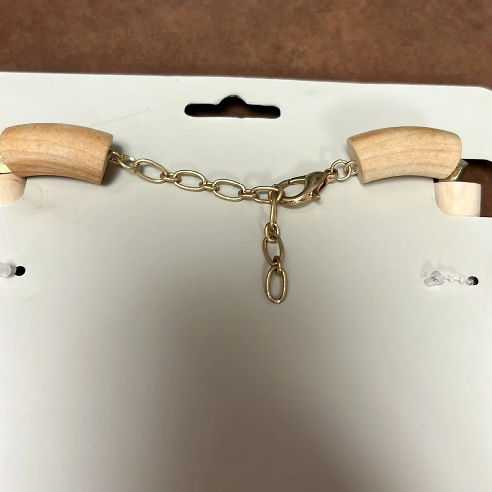 NWT-Charlie Paige Statement Necklace-Boho-Wooden Beads-Whimsy - Picture 4 of 4